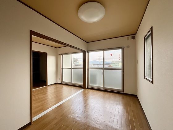 �y���̑������E�X�y�[�X�z�@