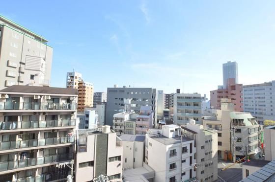 �y���]�z�@