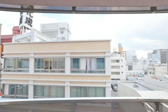 �y���]�z�@���]