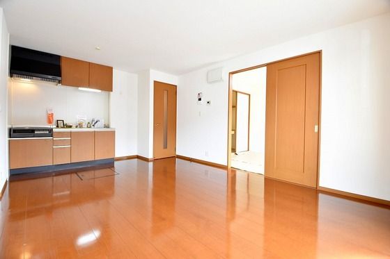 �y�����E���r���O�z�@