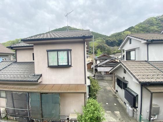 �y���]�z�@