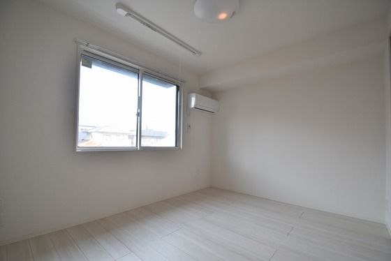 �y���̑������E�X�y�[�X�z�@