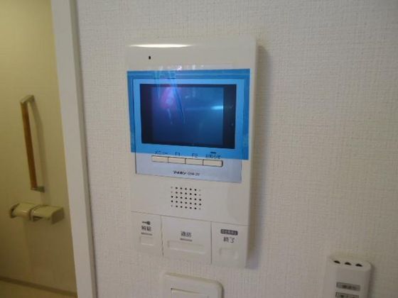 �y�Z�L�����e�B�z�@