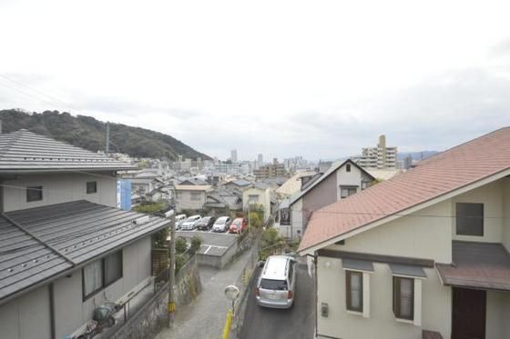 �y���]�z�@