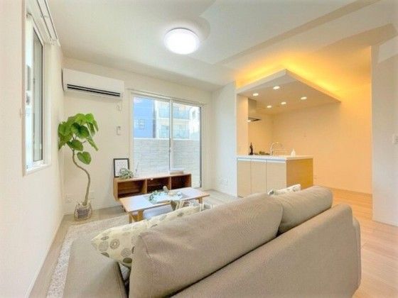 �y���]�z�@