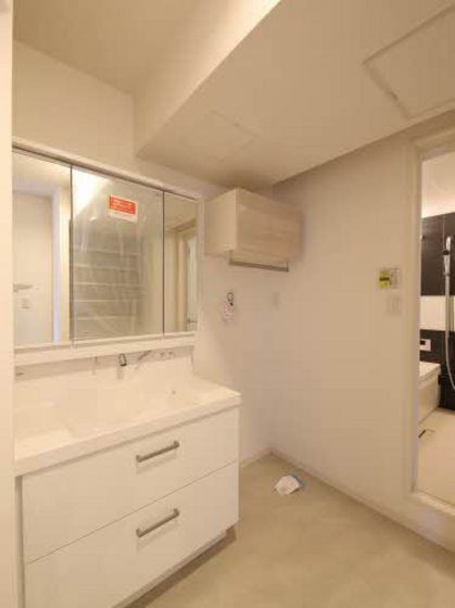 �y���ʏ��z�@