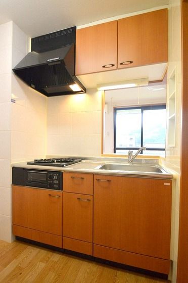 �y�L�b�`���z�@2���K�X�R�����t���̃V�X�e���L�b�`�����