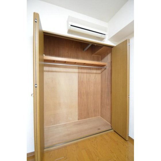 �y���[�z�@�N���[�[�b�g