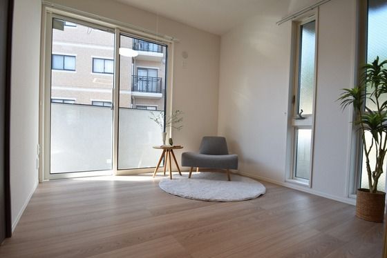 �y���̑������E�X�y�[�X�z�@