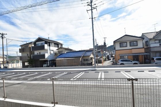 �y���]�z�@