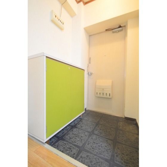 �y���ցz�@���ւɂ̓V���[�Y�{�b�N�X����