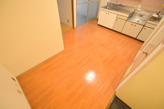 �y�����E���r���O�z�@�L�X�k�c�j8.0��