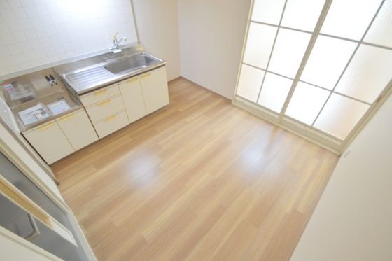 �y�L�b�`���z�@