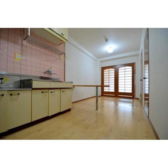 �y���̑������E�X�y�[�X�z�@�_�C�j���O�W�D�O����