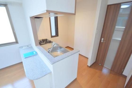 �y�L�b�`���z�@