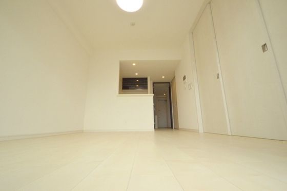 �y�����E���r���O�z�@