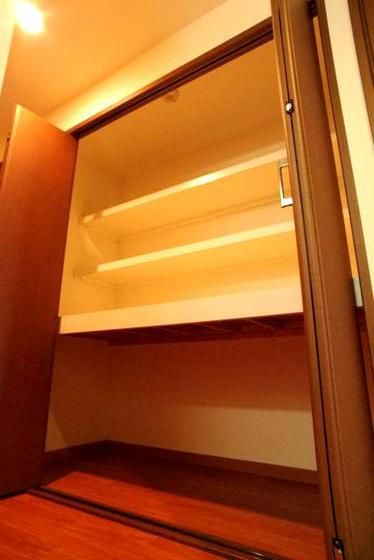 �y���̑��ݔ��z�@