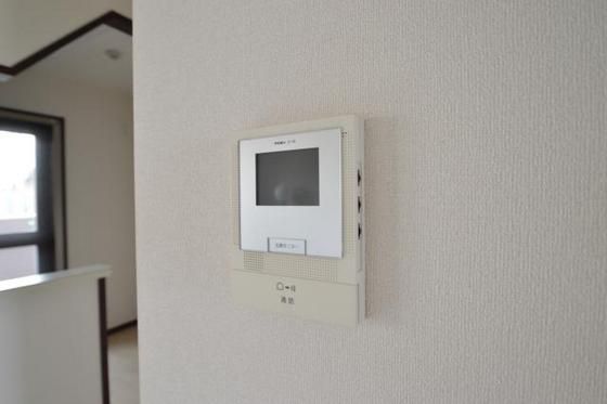 �y�Z�L�����e�B�z�@���j�^�[�t���C���^�[�z��