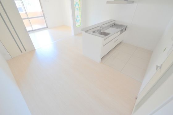 �y�����E���r���O�z�@�ʐ^�͑��̕����̕��ł��B����D�惊�r���O11.4��