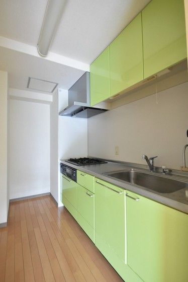 �y�L�b�`���z�@