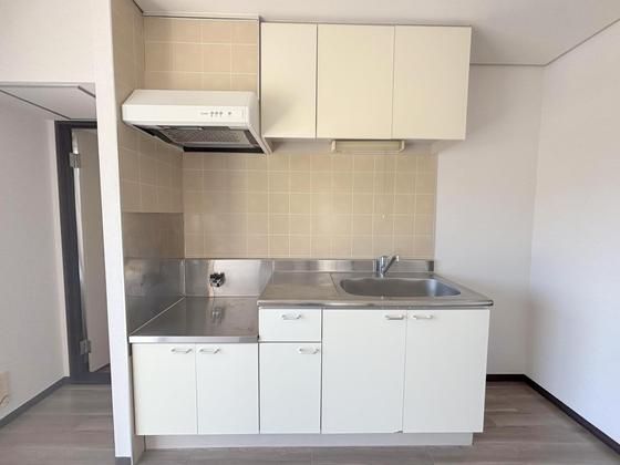 �y�L�b�`���z�@