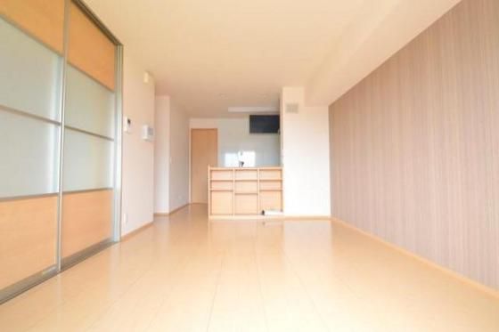 �y�����E���r���O�z�@