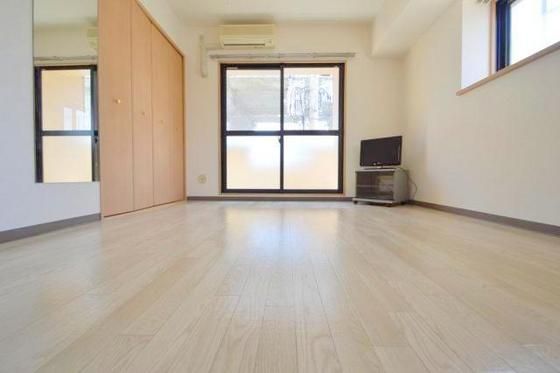 �y���̑������E�X�y�[�X�z�@