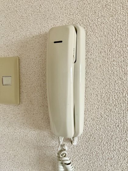 �y�Z�L�����e�B�z�@TV�C���^�[�t�H�������\��