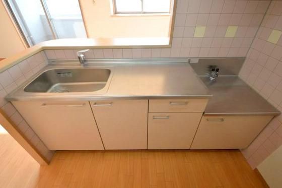 �y�L�b�`���z�@�J�E���^�[�L�b�`���E2���K�X�R�����ݒu��