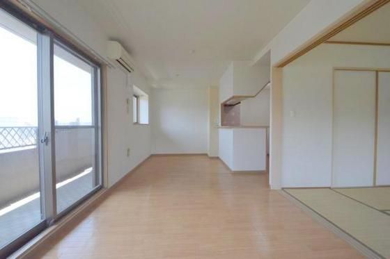 �y�����E���r���O�z�@�ʐ^�͑��̕����̕��ł��B����D��