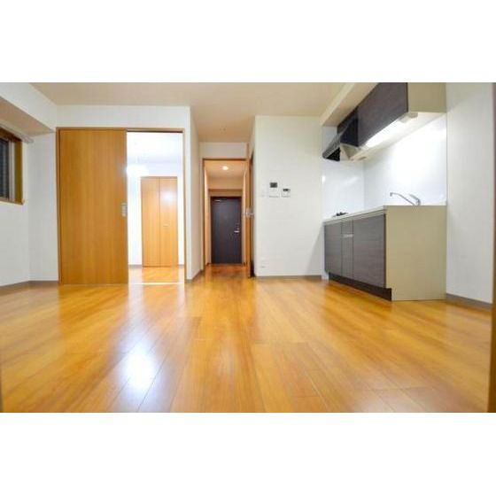 �y�����E���r���O�z�@�ʐ^�͑��̕����̕��ł��B����D��B���r���O10.4��