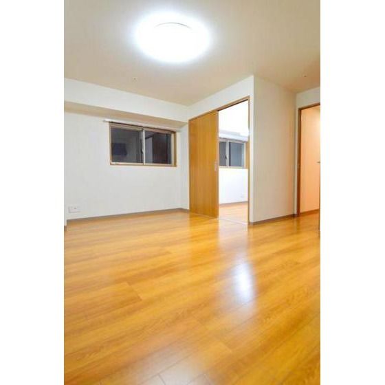 �y�����E���r���O�z�@���r���O10.4��