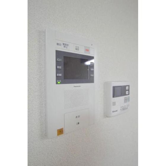 �y�Z�L�����e�B�z�@�s�u���j�^�[