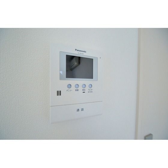 �y�Z�L�����e�B�z�@���j�^�[�t���C���^�[�t�H��