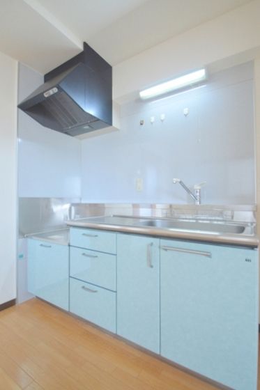 �y�L�b�`���z�@2���R�����ݒu���Y��ȃL�b�`���ł�(^O^)