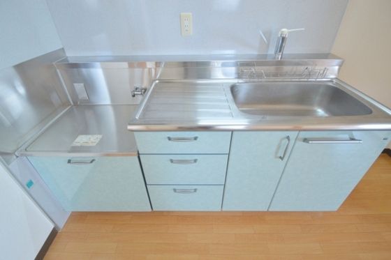 �y�L�b�`���z�@