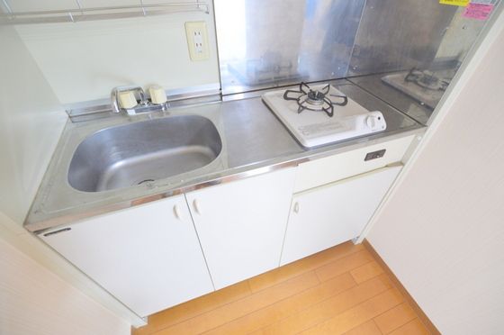 �y�L�b�`���z�@