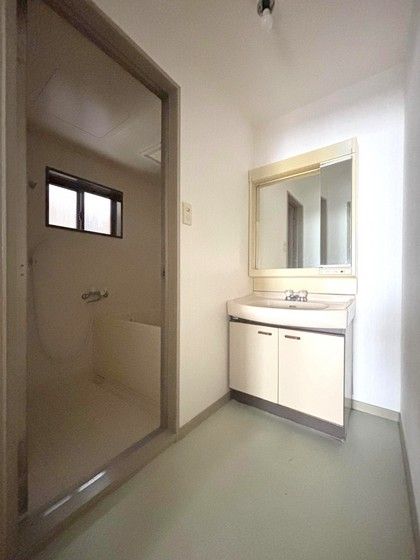 �y���ʏ��z�@