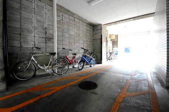 ���փX�y�[�X