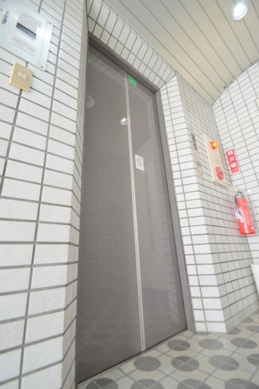 �G���x�[�^�[