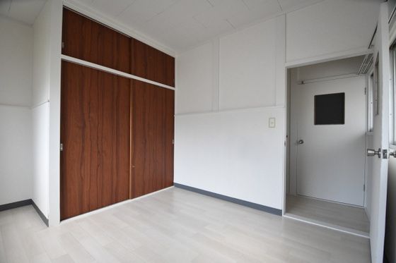 �y���[�z�@