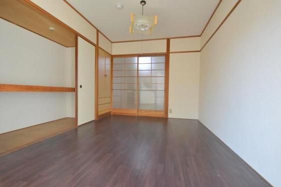 �y�����E���r���O�z�@