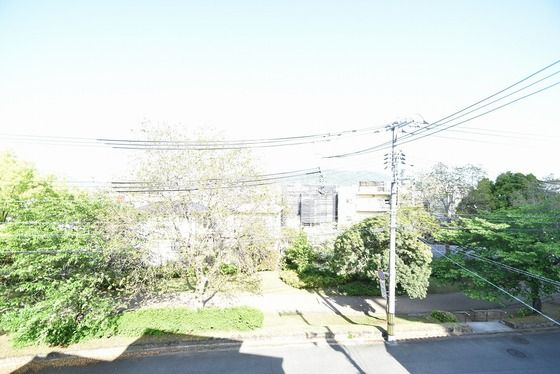 �y���]�z�@