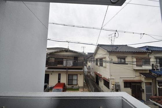 �y���]�z�@