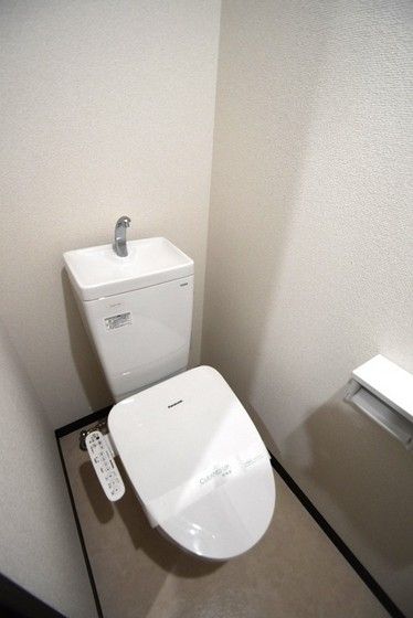 �y�g�C���z�@