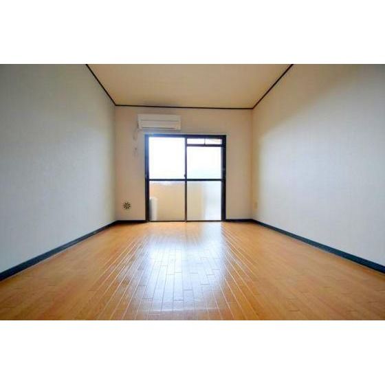 �y�����E���r���O�z�@