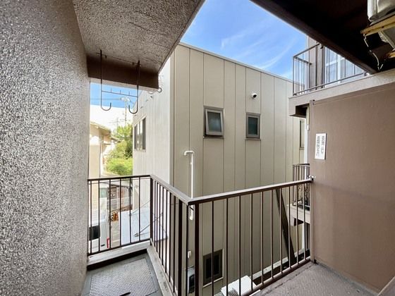 �y���]�z�@