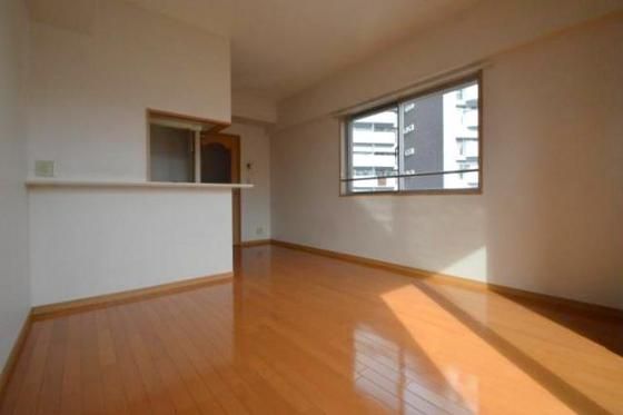 �y�����E���r���O�z�@