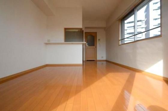 �y�����E���r���O�z�@