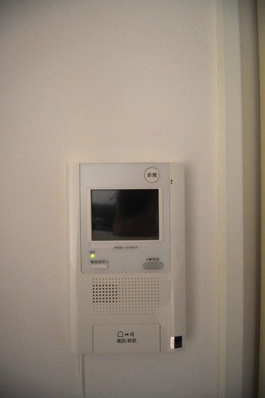 �y�Z�L�����e�B�z�@